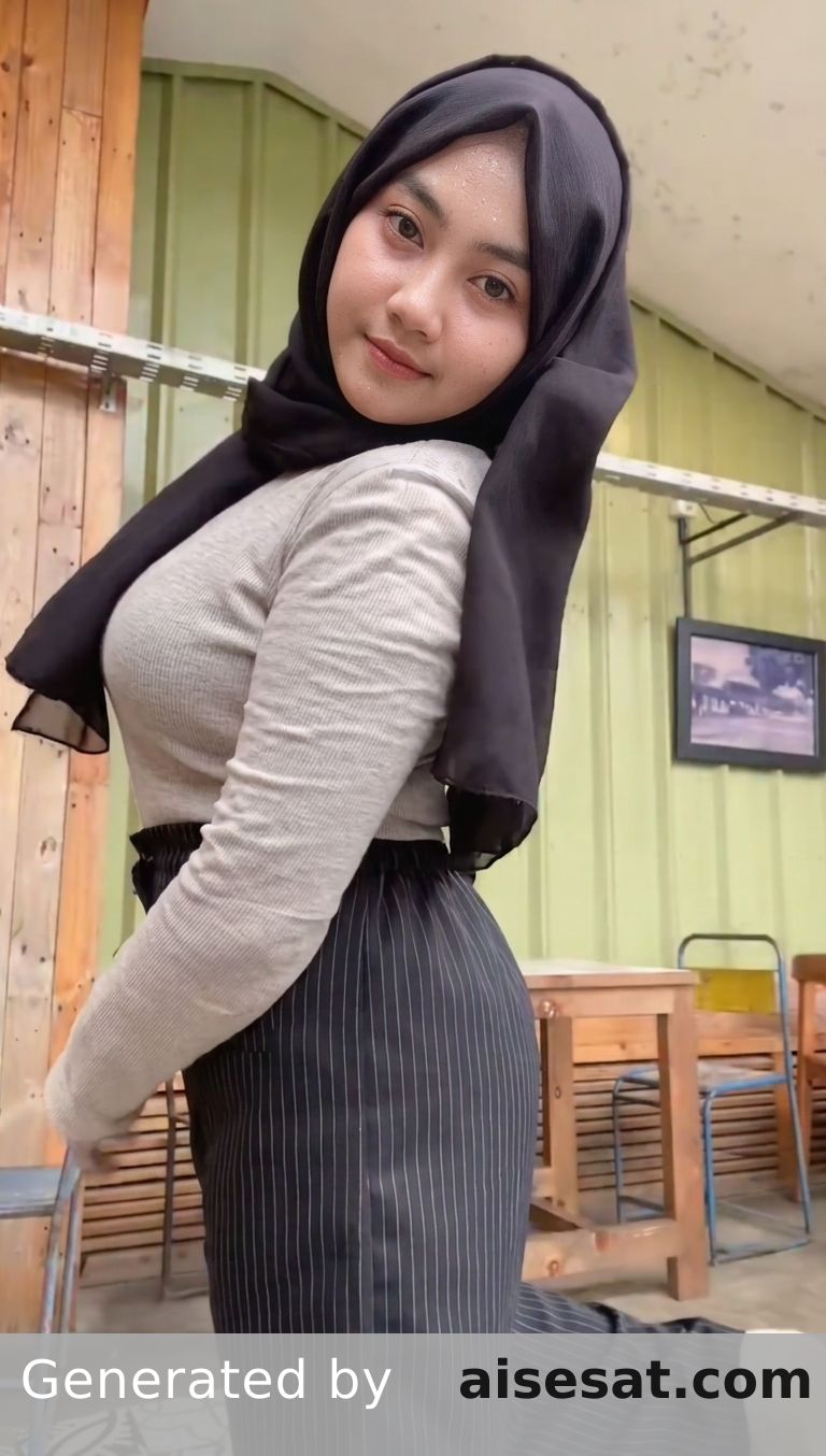 AI Influencer High Angle Soft Front 5933