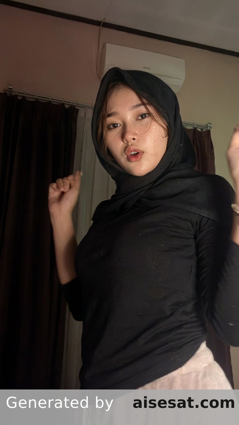 AI Influencer High Angle Soft Front 0944